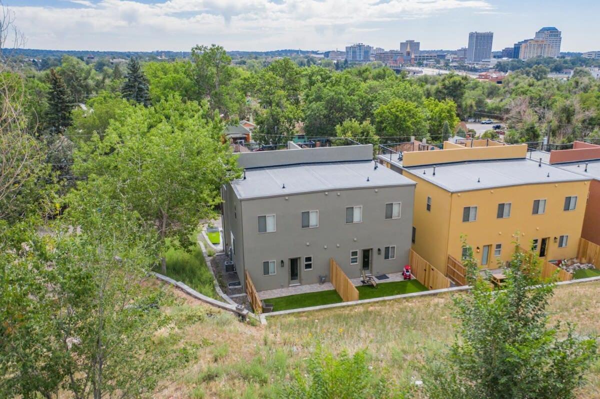 4Bd Home W Rooftop Patio Fire Pit & Mountain Views Colorado Springs Bagian luar foto