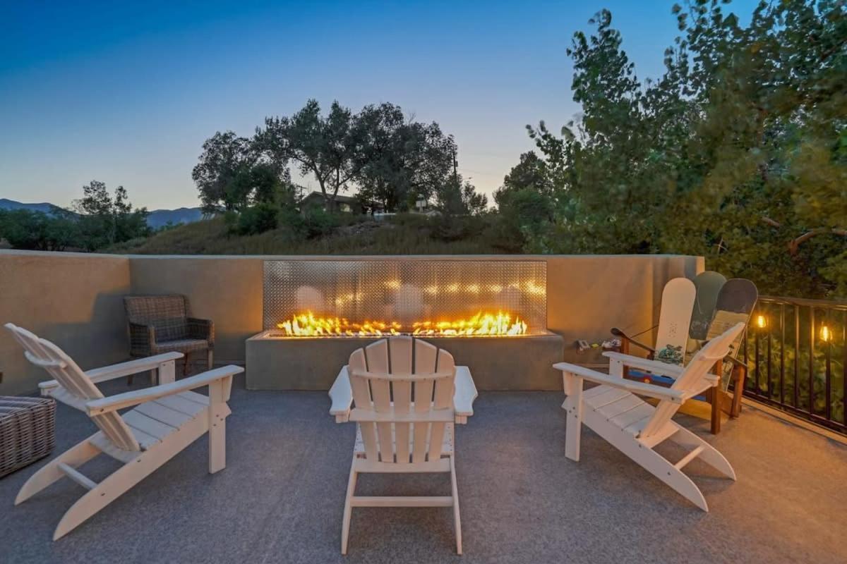 4Bd Home W Rooftop Patio Fire Pit & Mountain Views Colorado Springs Bagian luar foto